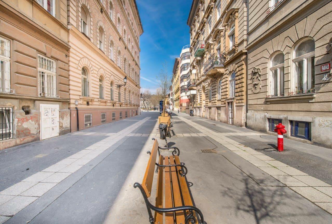 Happy Home Blue Budapesta Exterior foto